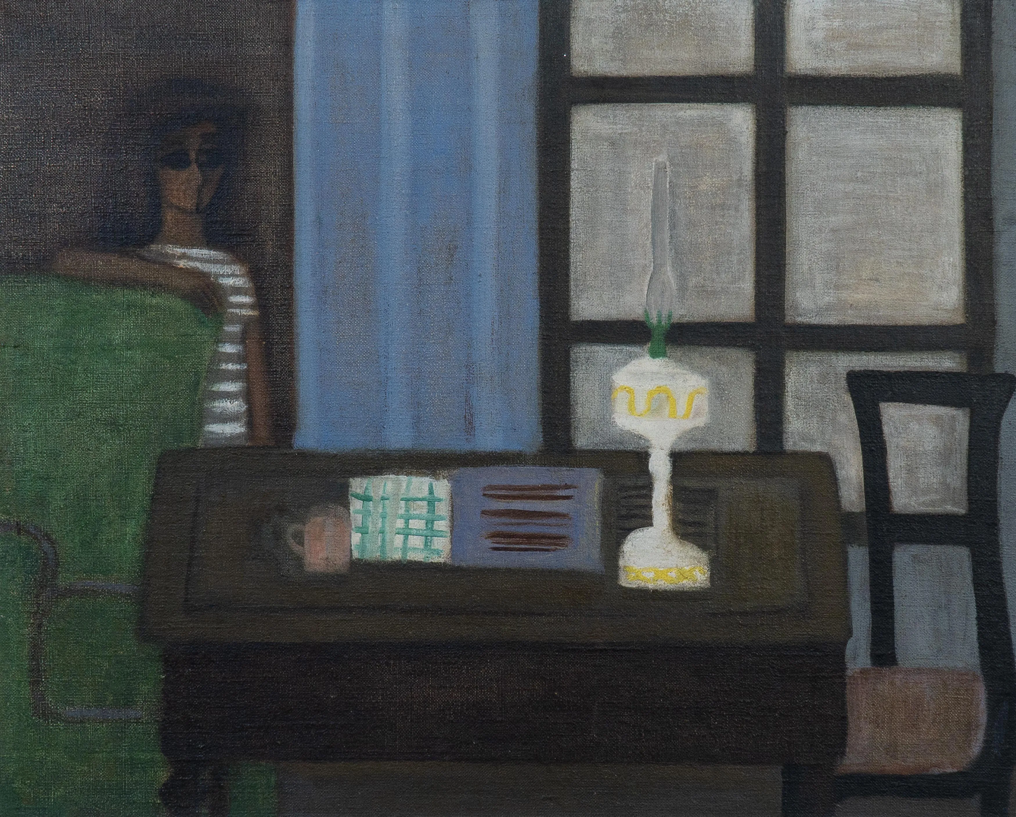 Lampião on the table and girl
